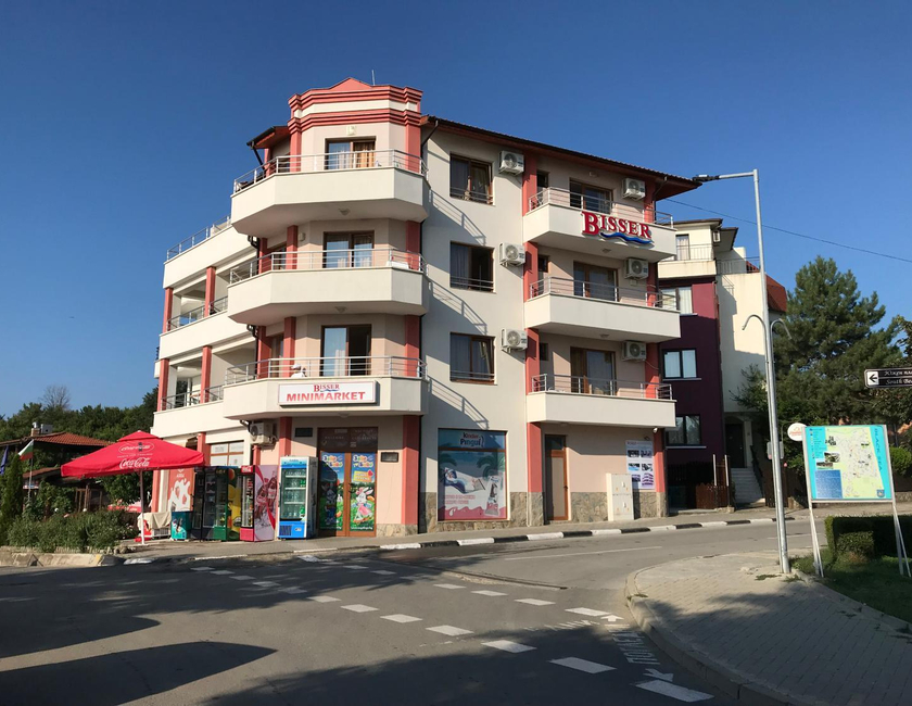 Imagen general del Hotel Bisser. Foto 1