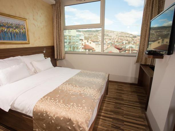 Imagen de la habitación del Hotel Bistrik City Center. Foto 9