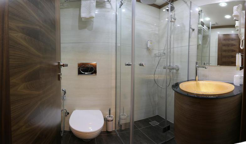 Imagen de la habitación del Hotel Bistrik City Center. Foto 12