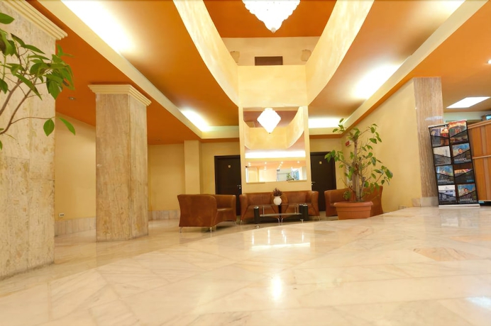 Imagen de los interiores del Hotel Bistrita. Foto 17