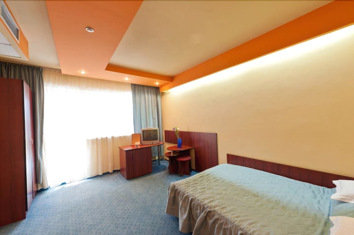 Imagen de la habitación del Hotel Bistrita. Foto 11