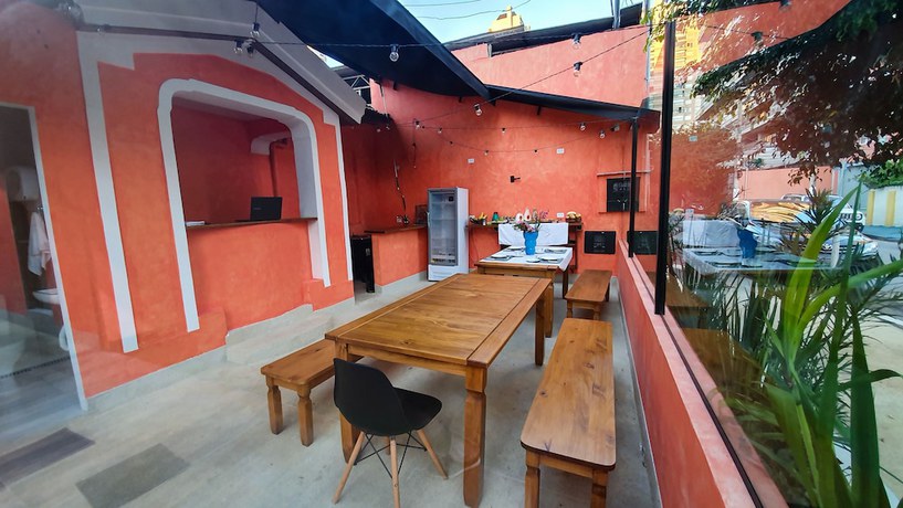 Imagen del bar/restaurante del Hotel Bistu - Vila Nova Concei&ccedil;&atilde;o. Foto 2