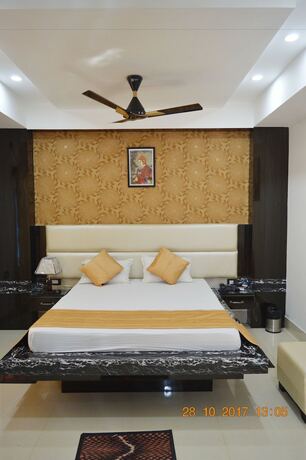 Imagen de la habitación del Hotel Biswanath. Foto 24