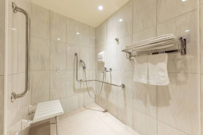Imagen de los interiores del Hotel Bitan. Foto 20