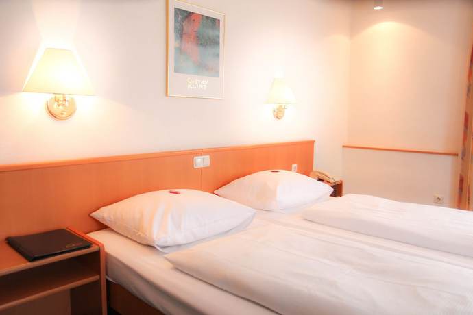 Imagen de la habitación del Hotel Bitburg. Foto 13