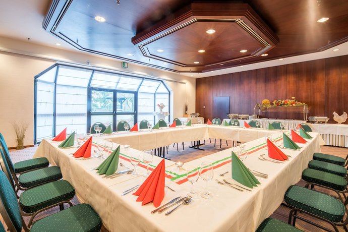 Imagen del bar/restaurante del Hotel Bitburg. Foto 4