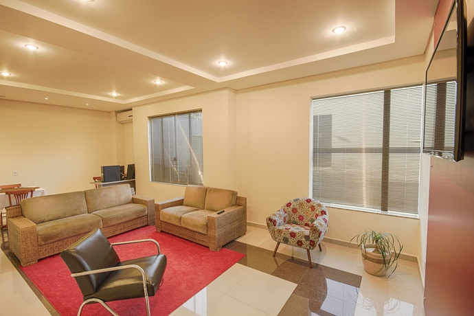 Imagen de los interiores del Hotel Biton. Foto 5