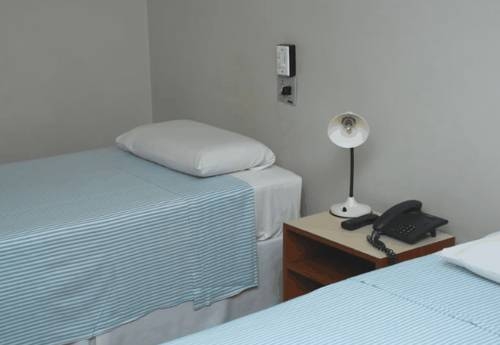 Imagen de la habitación del Hotel Bittar Inn. Foto 13