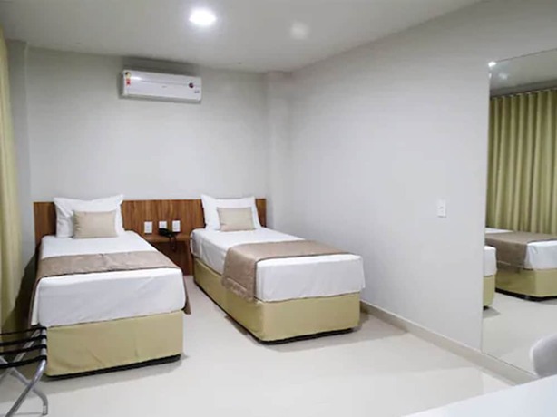 Imagen de la habitación del Hotel Bitti. Foto 10