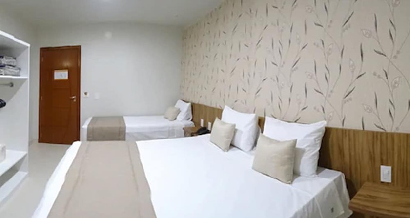 Imagen de la habitación del Hotel Bitti. Foto 17