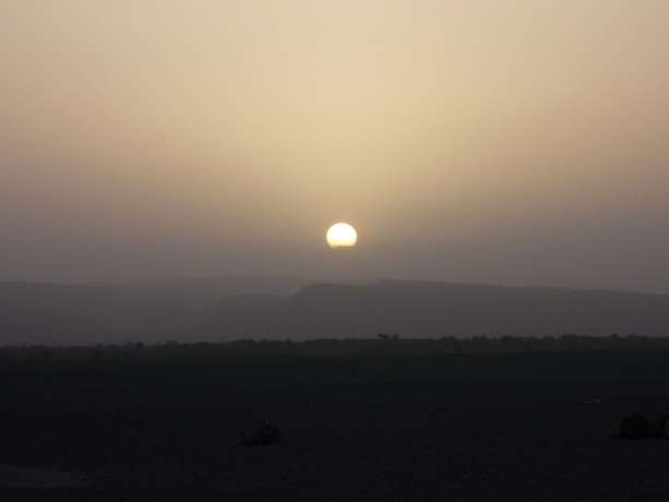 Imagen del bar/restaurante del Hotel Bivouac Draa - Nuit Dans Le Désert. Foto 7