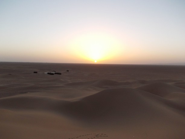 Imagen de los interiores del Hotel Bivouac Draa - Nuit Dans Le Désert. Foto 20