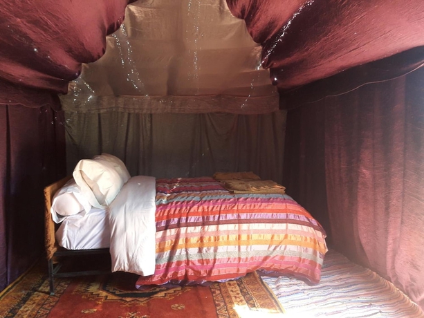 Imagen de la habitación del Hotel Bivouac Le Ciel Bleu. Foto 9