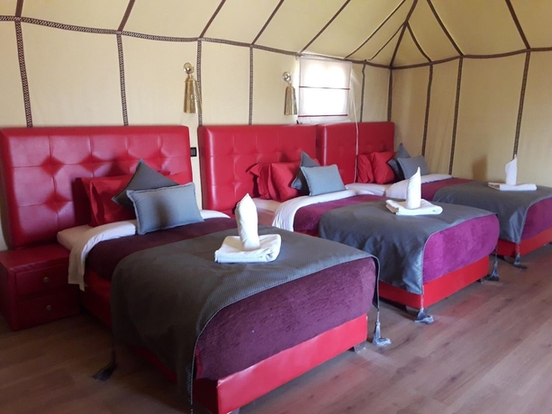 Imagen de la habitación del Hotel Bivouac Le Ciel Bleu. Foto 11