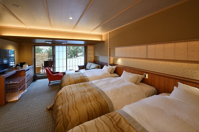 Imagen de la habitación del Hotel Biwako Mastunoura Bettei. Foto 10