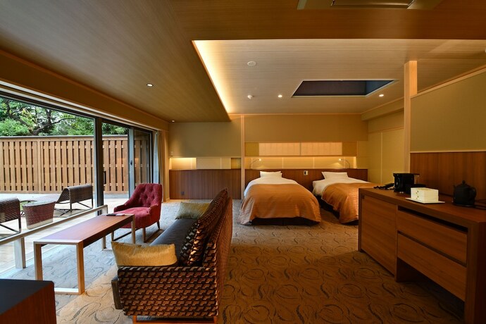 Imagen de la habitación del Hotel Biwako Mastunoura Bettei. Foto 16