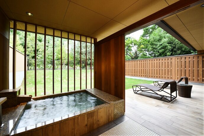 Imagen de la habitación del Hotel Biwako Mastunoura Bettei. Foto 24