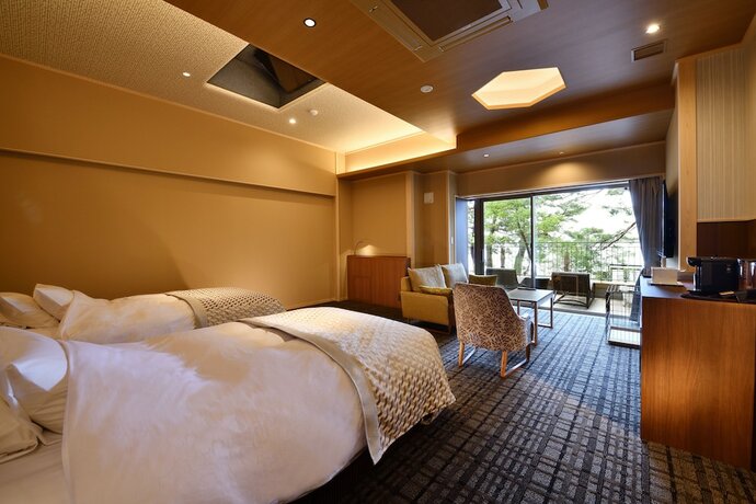 Imagen de la habitación del Hotel Biwako Mastunoura Bettei. Foto 28