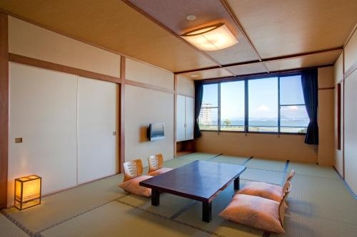 Imagen de la habitación del Hotel Biwako Ryokusuitei. Foto 8