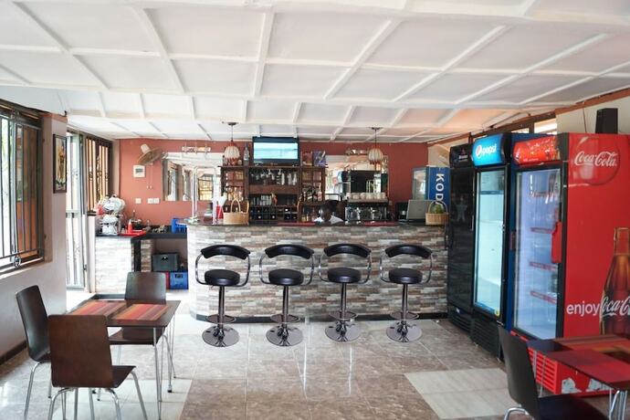 Imagen general del Hotel Biyem. Foto 5