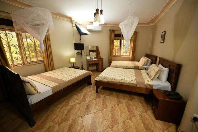 Imagen general del Hotel Biyem. Foto 8