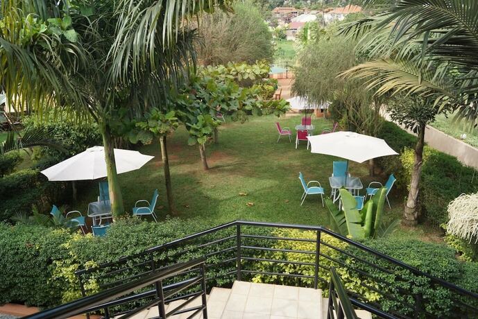 Imagen general del Hotel Biyem. Foto 16