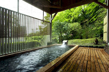 Imagen de los exteriores del Hotel Biyunoyado Ryochiku Bettei. Foto 9