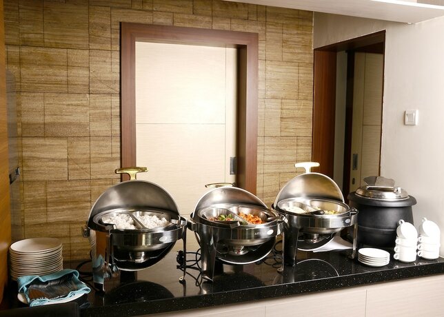 Imagen del bar/restaurante del Hotel Biz Boulevard. Foto 16
