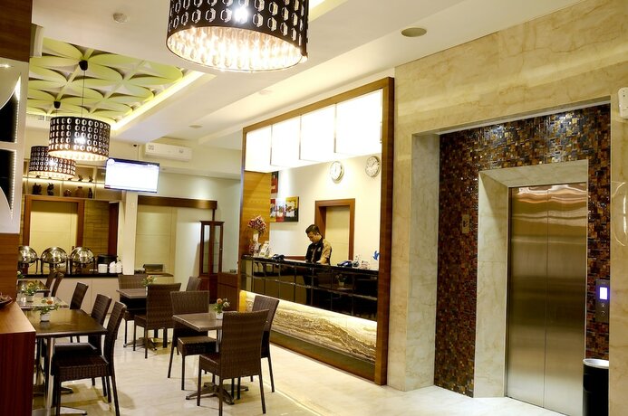 Imagen general del Hotel Biz Boulevard. Foto 8