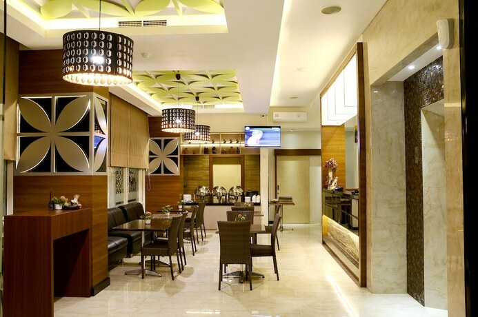 Imagen general del Hotel Biz Boulevard. Foto 13