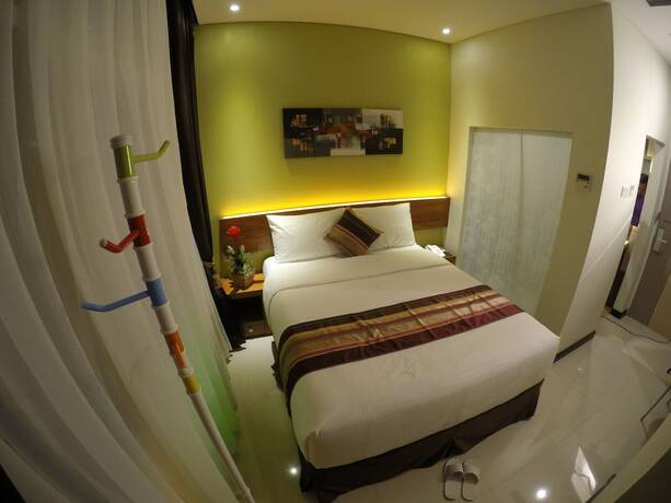 Imagen de la habitación del Hotel Biz Boulevard. Foto 19