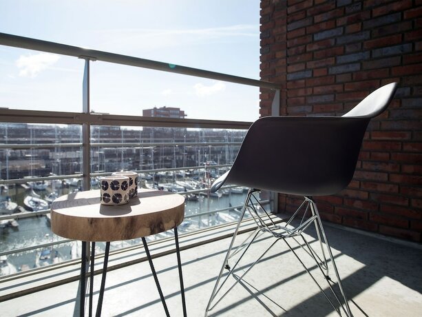 Imagen de la habitación del Hotel BizStay Harbour Scheveningen Apartments. Foto 20