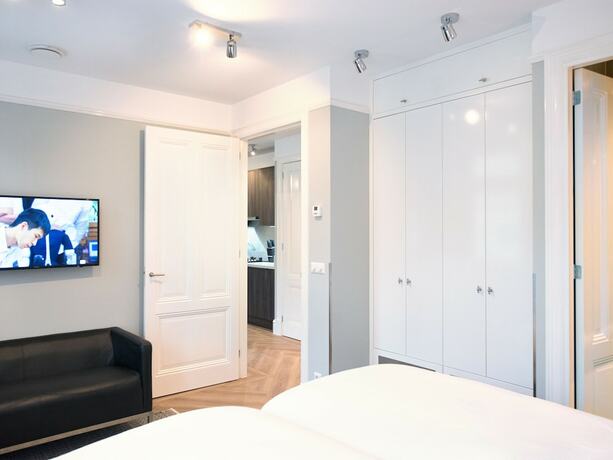 Imagen de la habitación del Hotel BizStay Park Central Executive. Foto 17