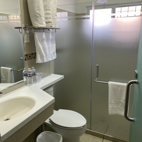 Imagen de la habitación del Hotel Biza Express. Foto 6