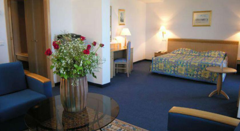 Imagen de la habitación del Hotel Bizerta Resort. Foto 4