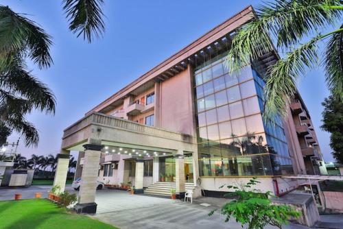 Imagen general del Hotel Biznotel by Pride Bharuch. Foto 1
