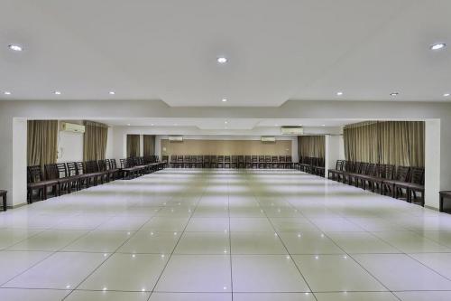 Imagen general del Hotel Biznotel by Pride Bharuch. Foto 2