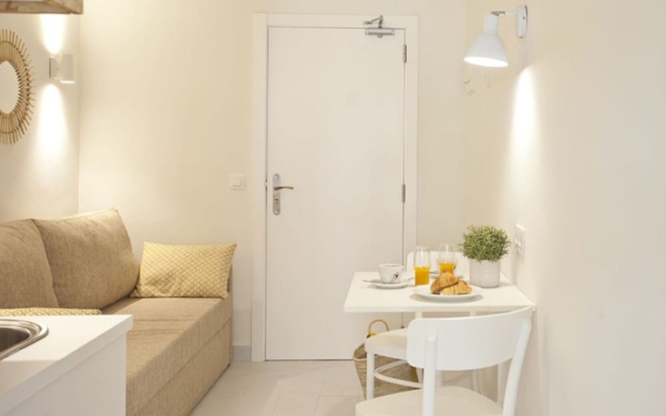 Imagen de la habitación del Hotel Bj Cala Morlanda Estudios. Foto 6