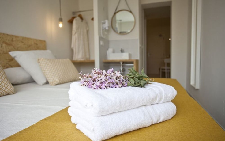 Imagen de la habitación del Hotel Bj Cala Morlanda Estudios. Foto 8