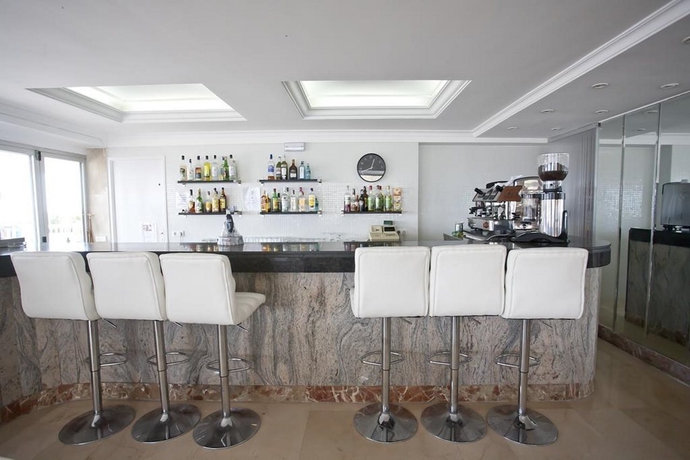 Imagen general del Hotel Bj Pinomar. Foto 14