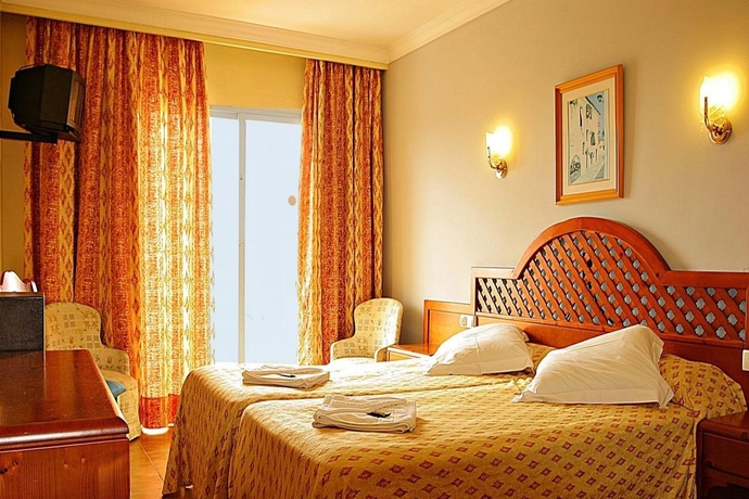 Imagen general del Hotel Bj Playa Blanca. Foto 3