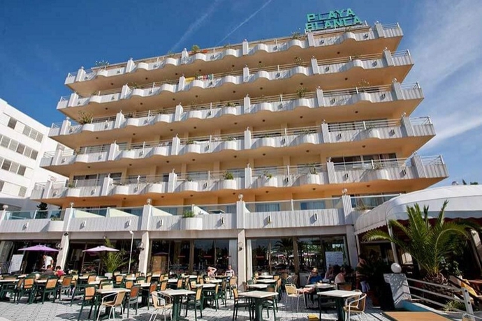 Imagen general del Hotel Bj Playa Blanca. Foto 11