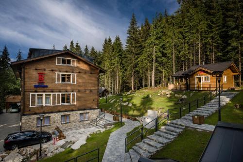 Imagen general del Hotel Bj&ouml;rnson Jasn&aacute; & Bj&ouml;rnson TREE HOUSES. Foto 2