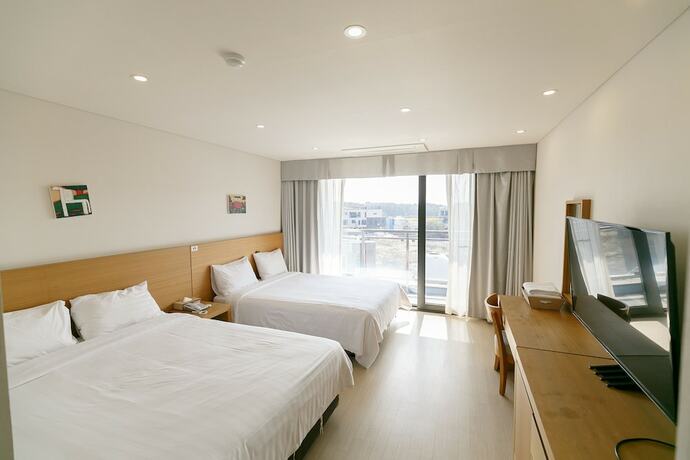 Imagen de la habitación del Hotel Bk Jeju. Foto 17