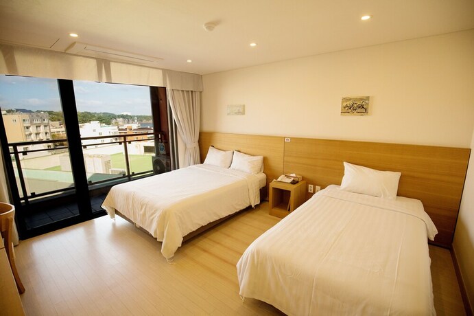 Imagen de la habitación del Hotel Bk Jeju. Foto 26