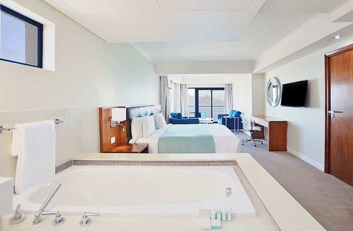 Imagen de la habitación del Hotel Blaauwberg Beach Hotel. Foto 5