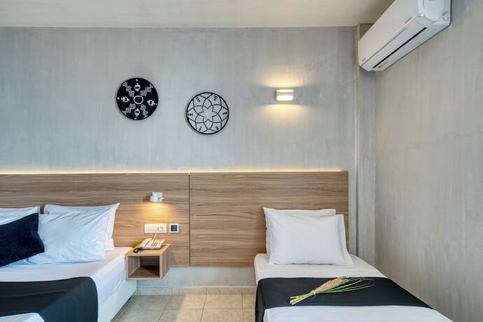 Imagen de la habitación del Hotel Black And White Boho Resort. Foto 15