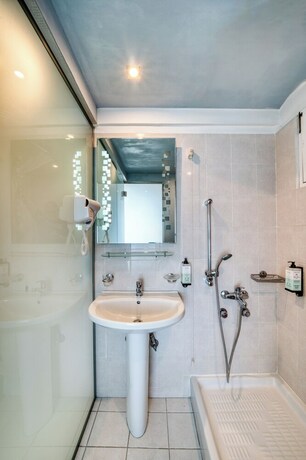Imagen de la habitación del Hotel Black And White Boho Resort. Foto 16