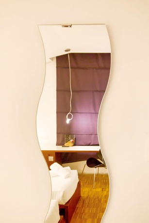 Imagen de la habitación del Hotel Black, Aurelio. Foto 15