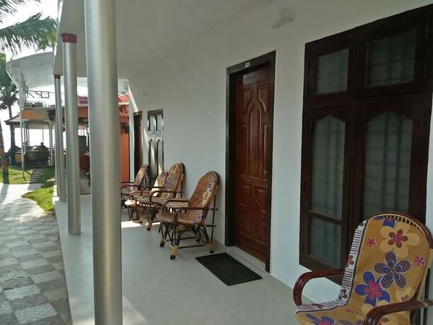 Imagen de la habitación del Hotel Black Beach Resort. Foto 14